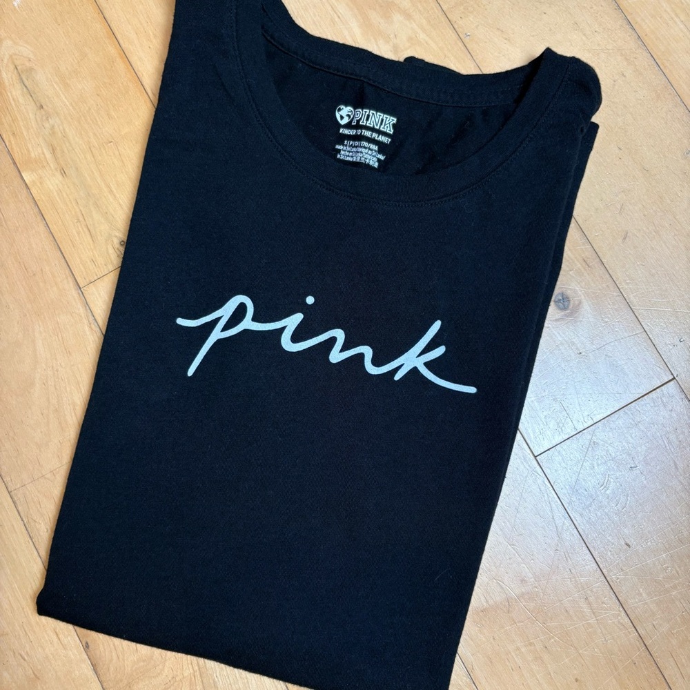 PINK Victoria’s Secret Black Tee White Logo Script Cursive Short Sleeve Size S